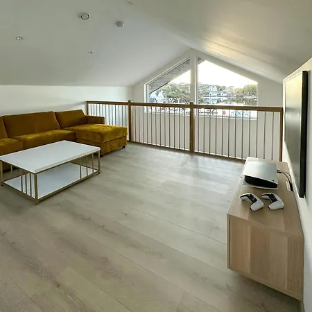 Modern Fishing With Sea View At Kalvaneset Vakantiehuis Bergen