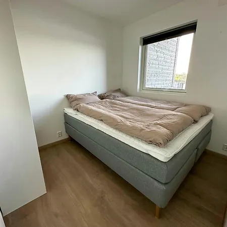 Modern Fishing With Sea View At Kalvaneset Tatil Evi Bergen