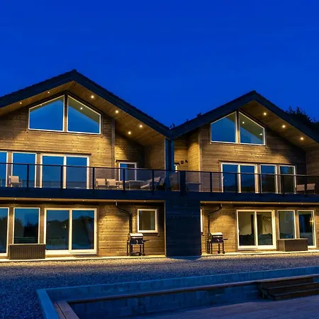 Modern Fishing With Sea View At Kalvaneset Feriehus *