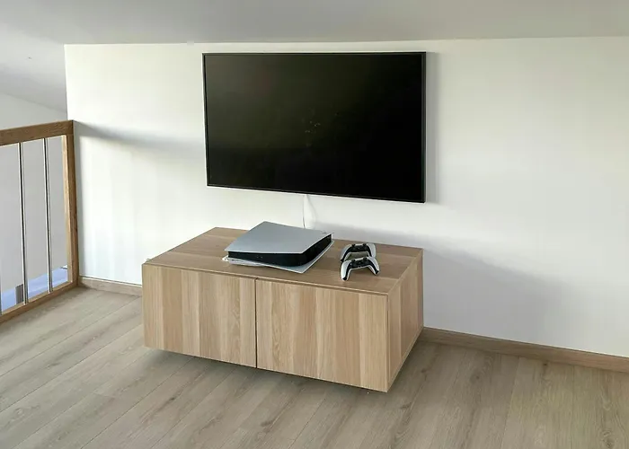 Modern Fishing With Sea View At Kalvaneset Vakantiehuis *