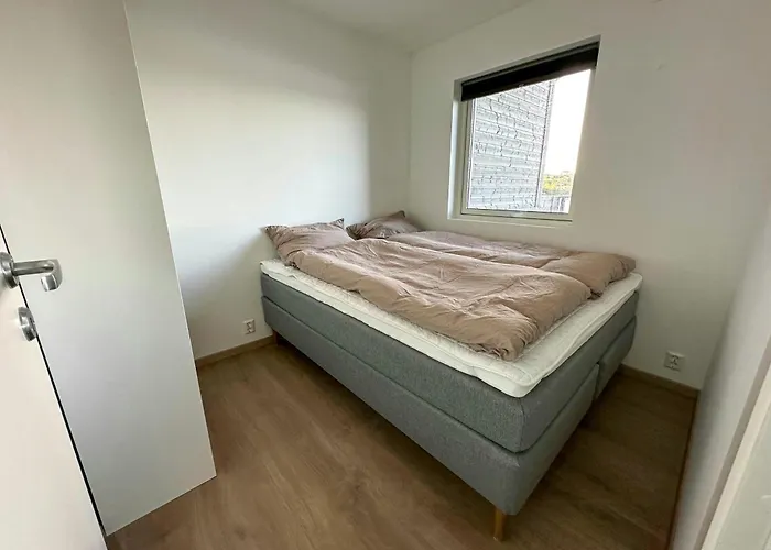 Modern Fishing With Sea View At Kalvaneset Vakantiehuis Bergen