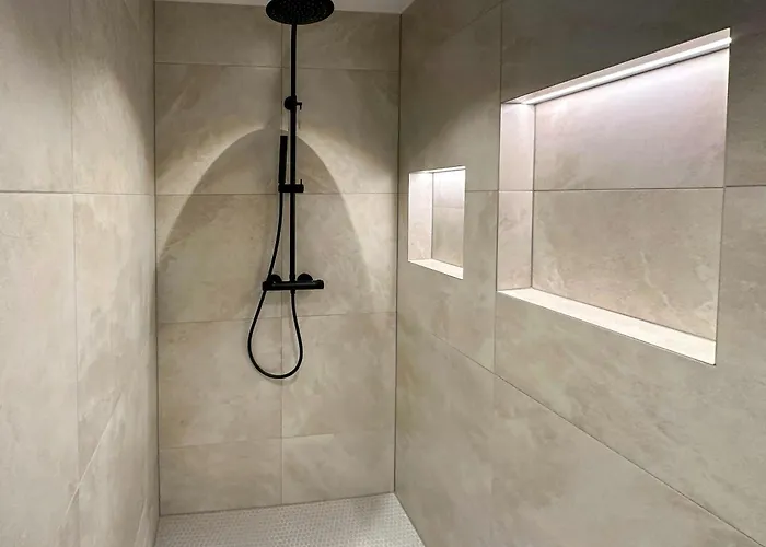 Modern Fishing With Sea View At Kalvaneset Vakantiehuis Bergen