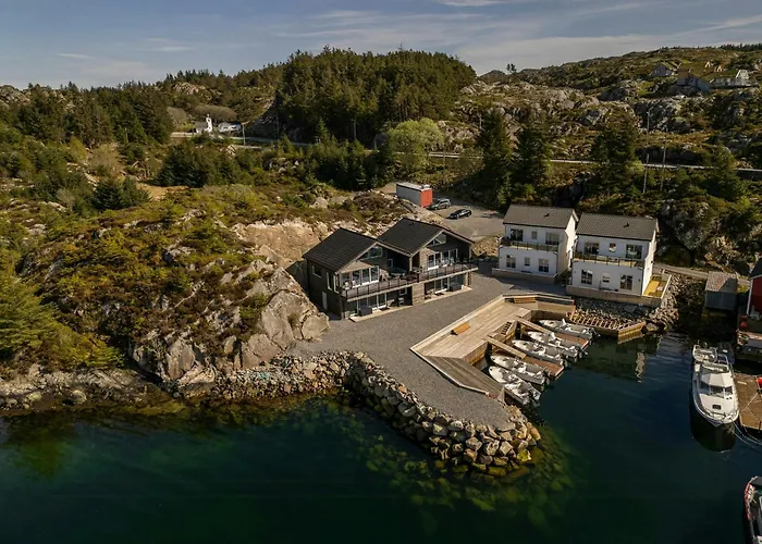 Modern Fishing With Sea View At Kalvaneset