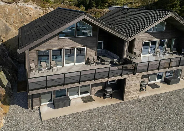 Tatil Evi Modern Fishing With Sea View At Kalvaneset