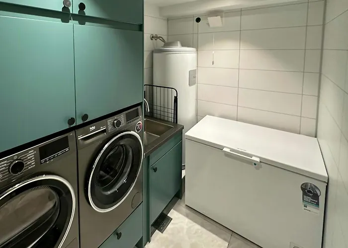 Modern Fishing With Sea View At Kalvaneset Tatil Evi Bergen